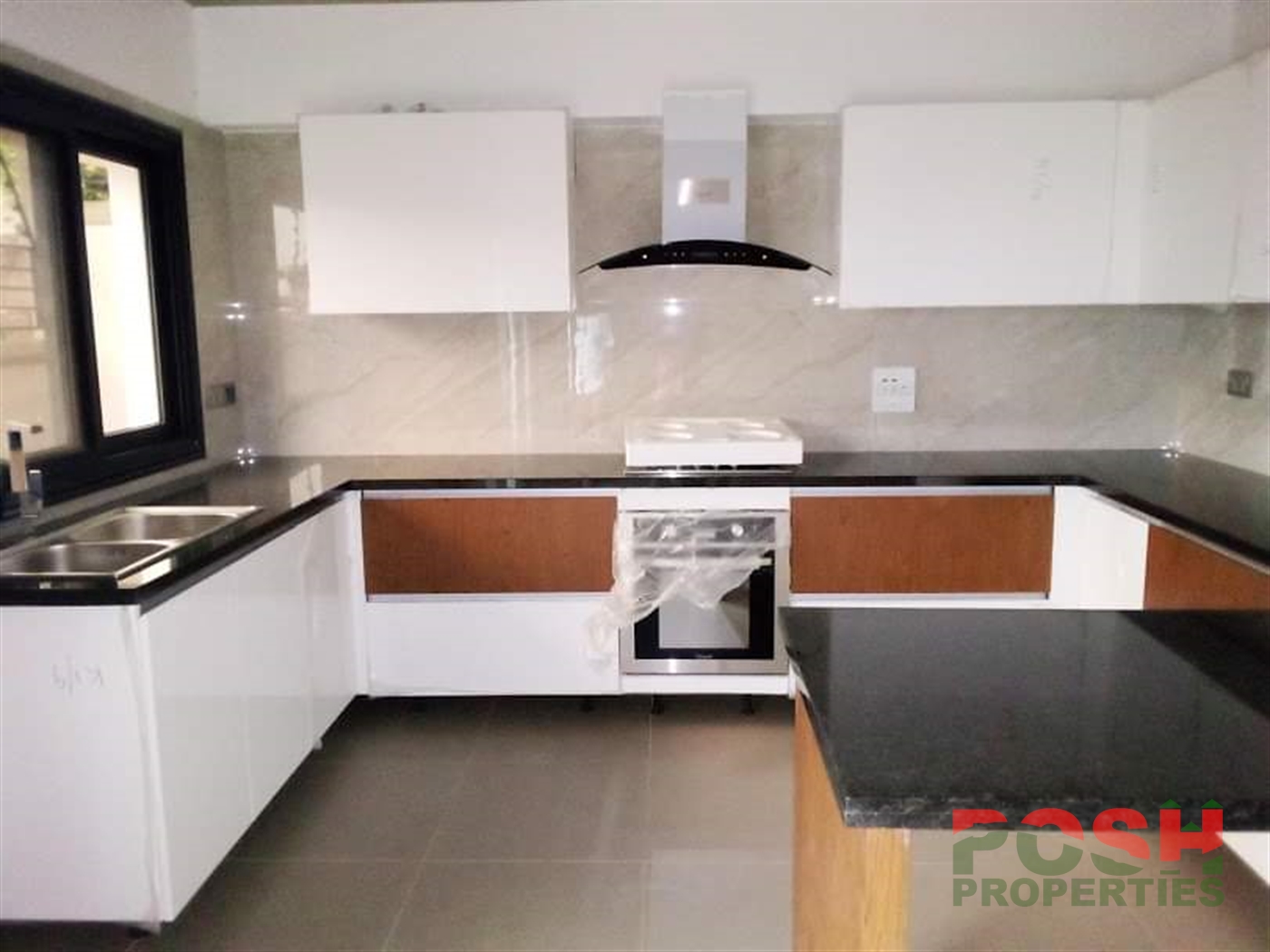 Town House for rent in Munyonyo Kampala