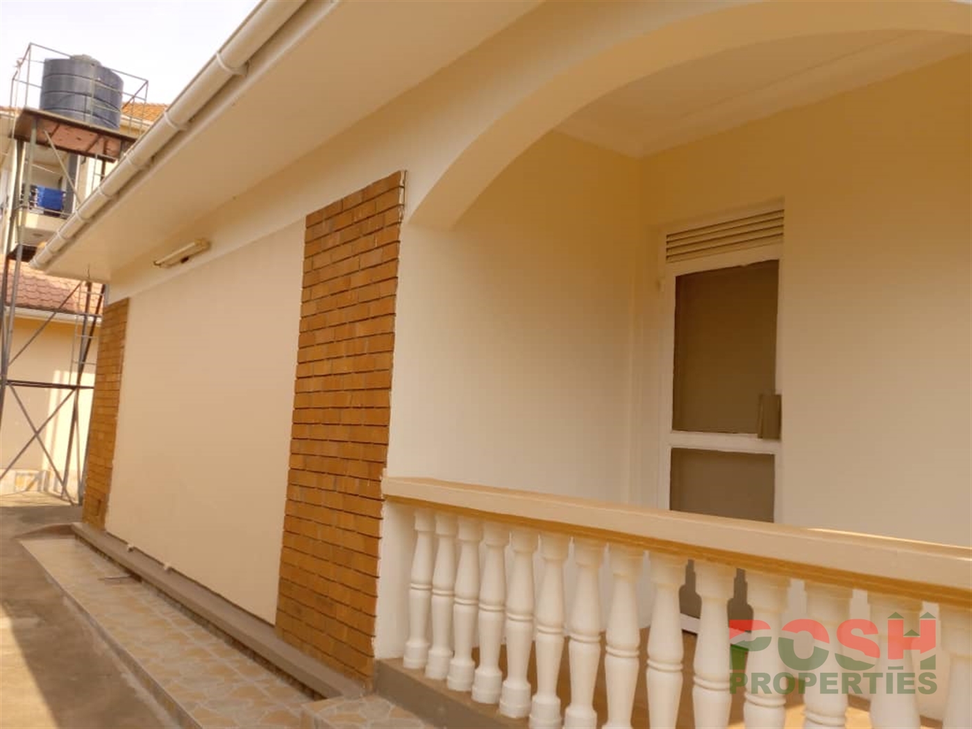 Bungalow for rent in Kiwaatule Kampala