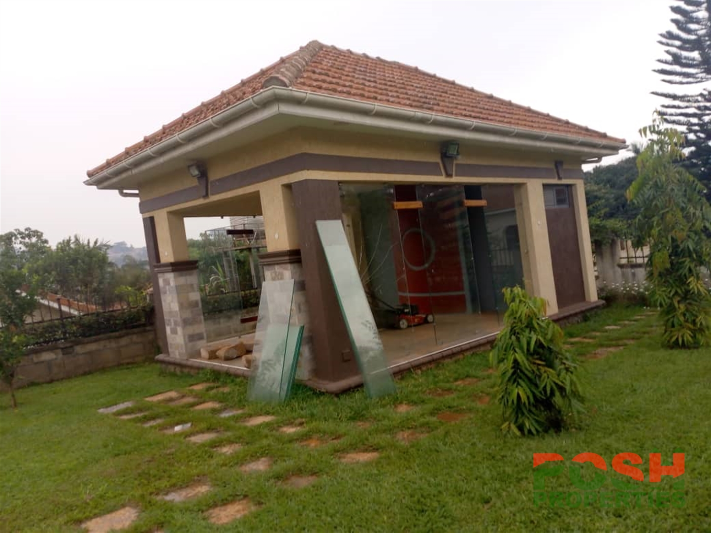 Mansion for rent in Lubowa Wakiso