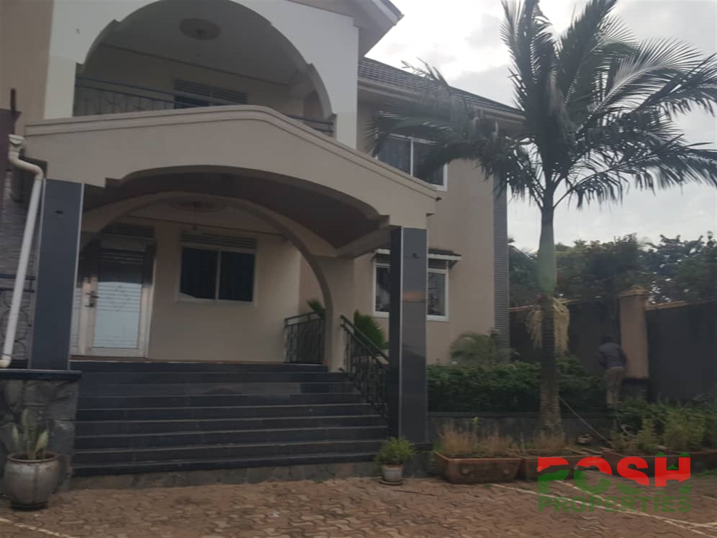 Mansion for rent in Muyenga Wakiso