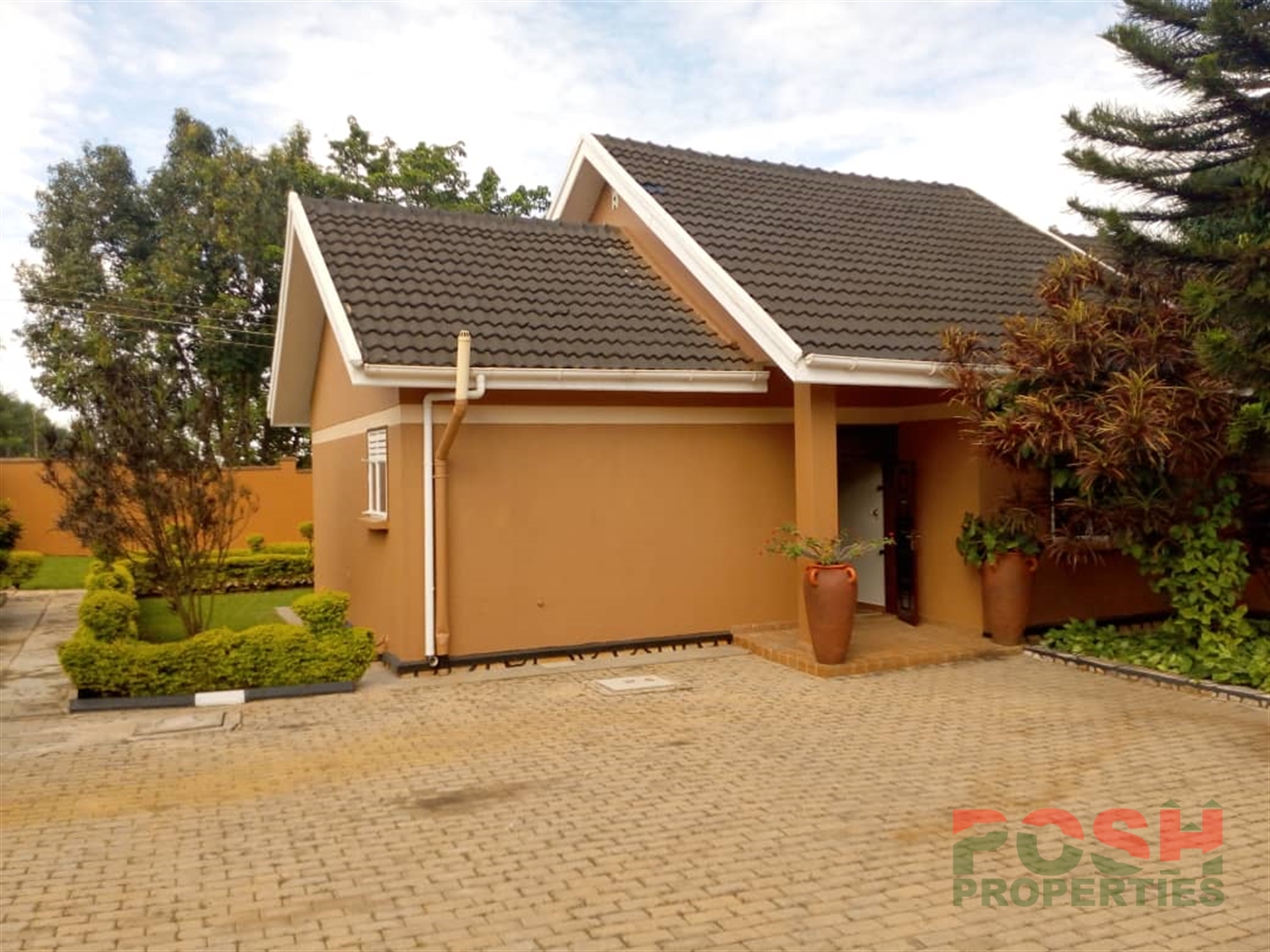 Bungalow for rent in Naguru Kampala