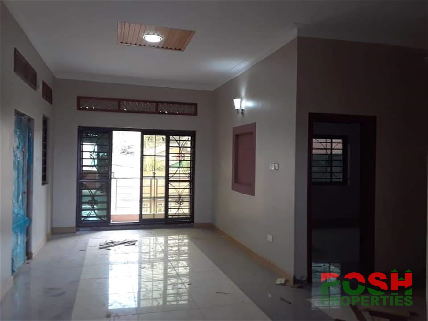 Mansion for sale in Ddundu Wakiso