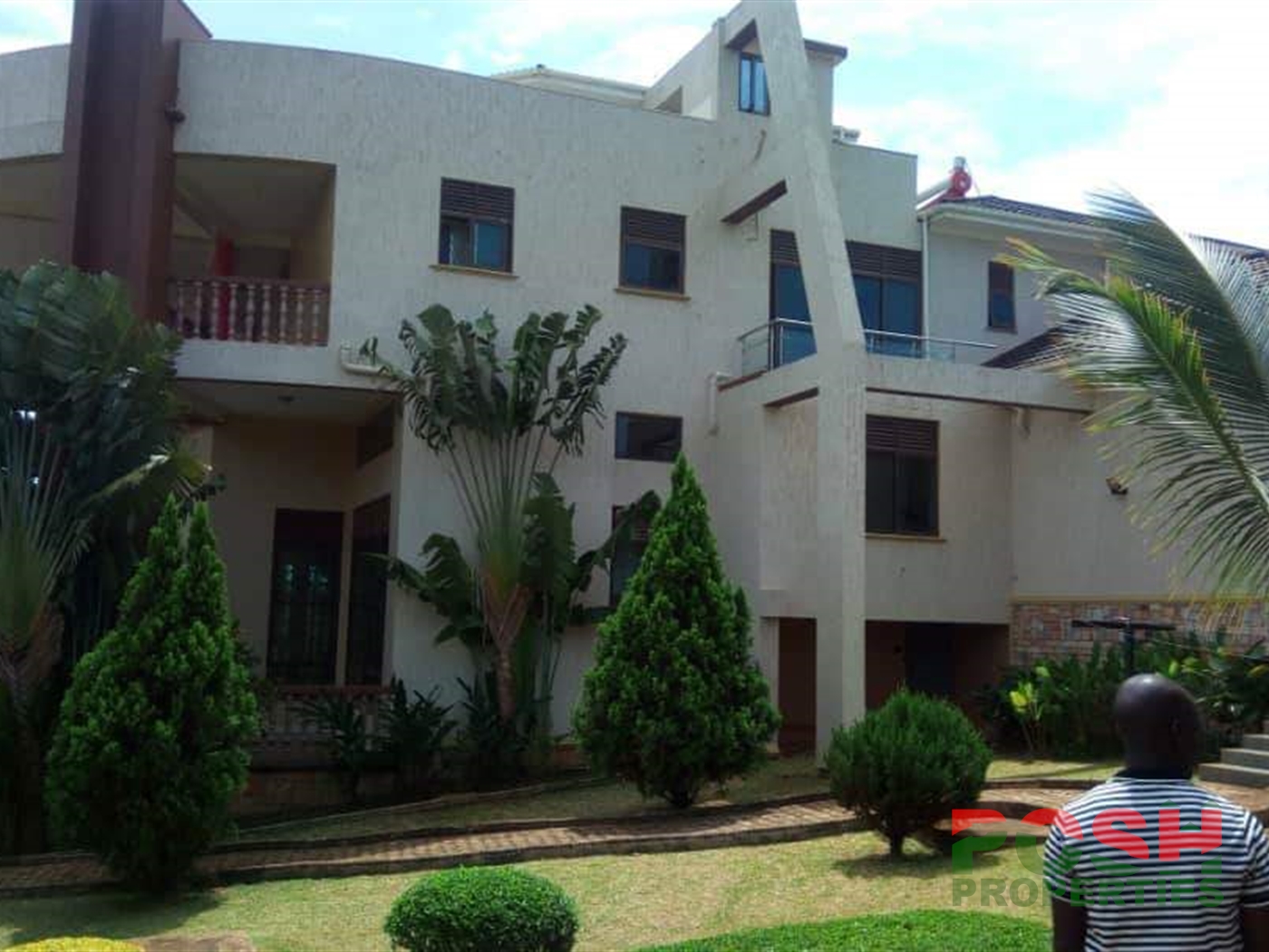 Mansion for sale in Lubowa Wakiso