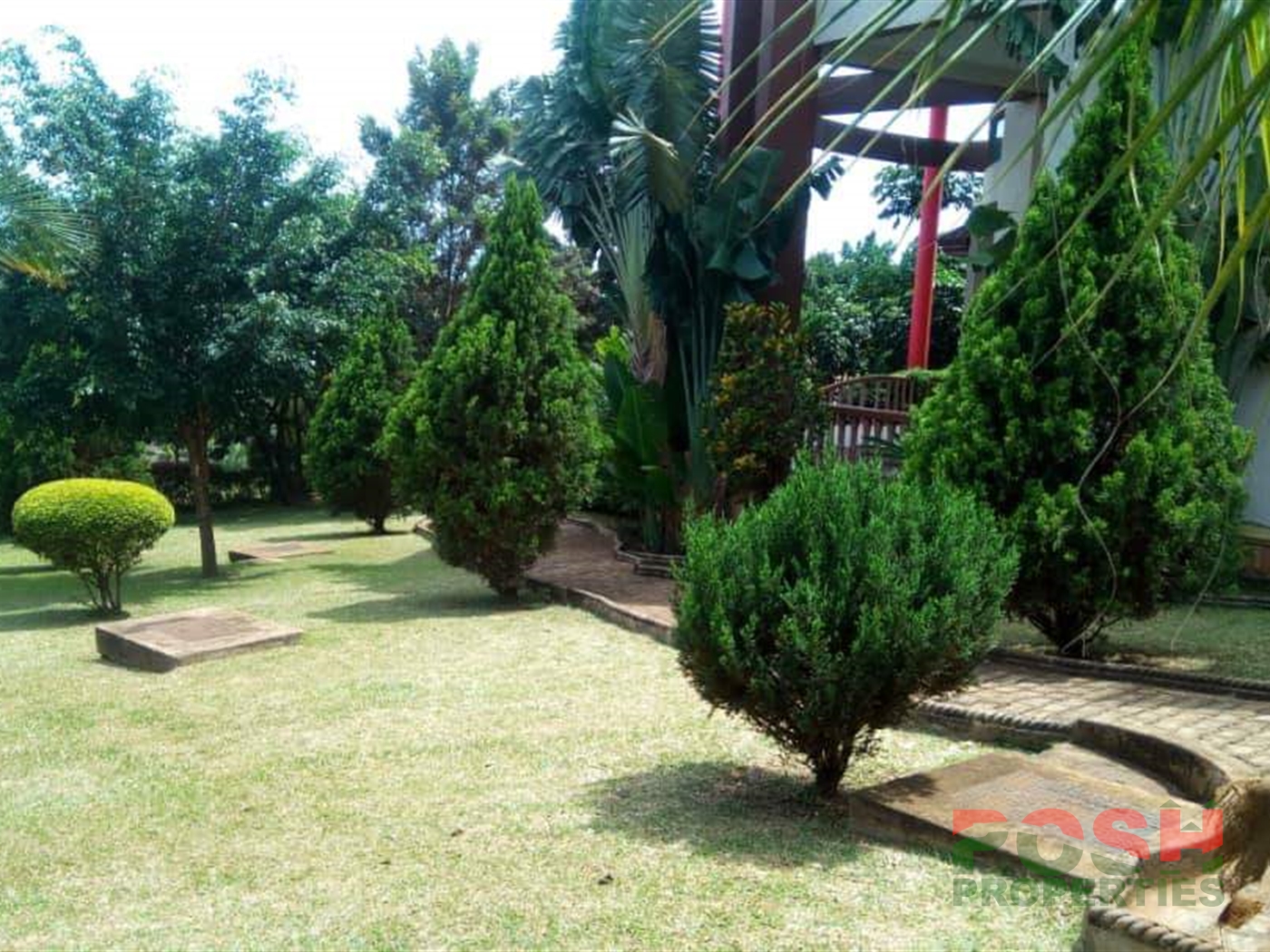 Mansion for sale in Lubowa Wakiso