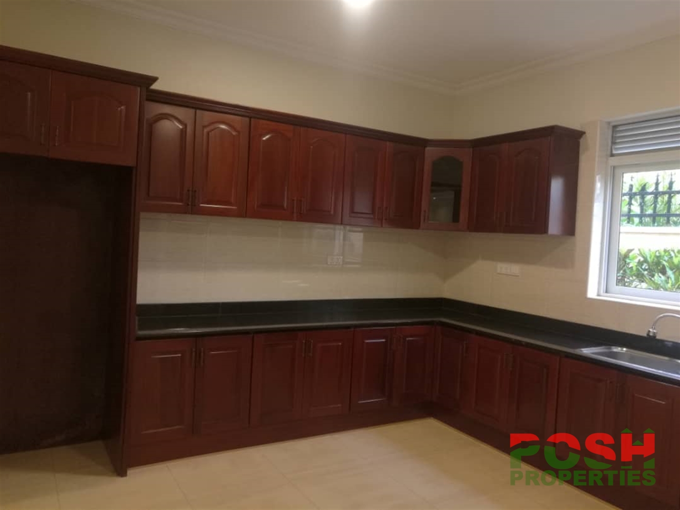 Mansion for rent in Munyonyo Kampala