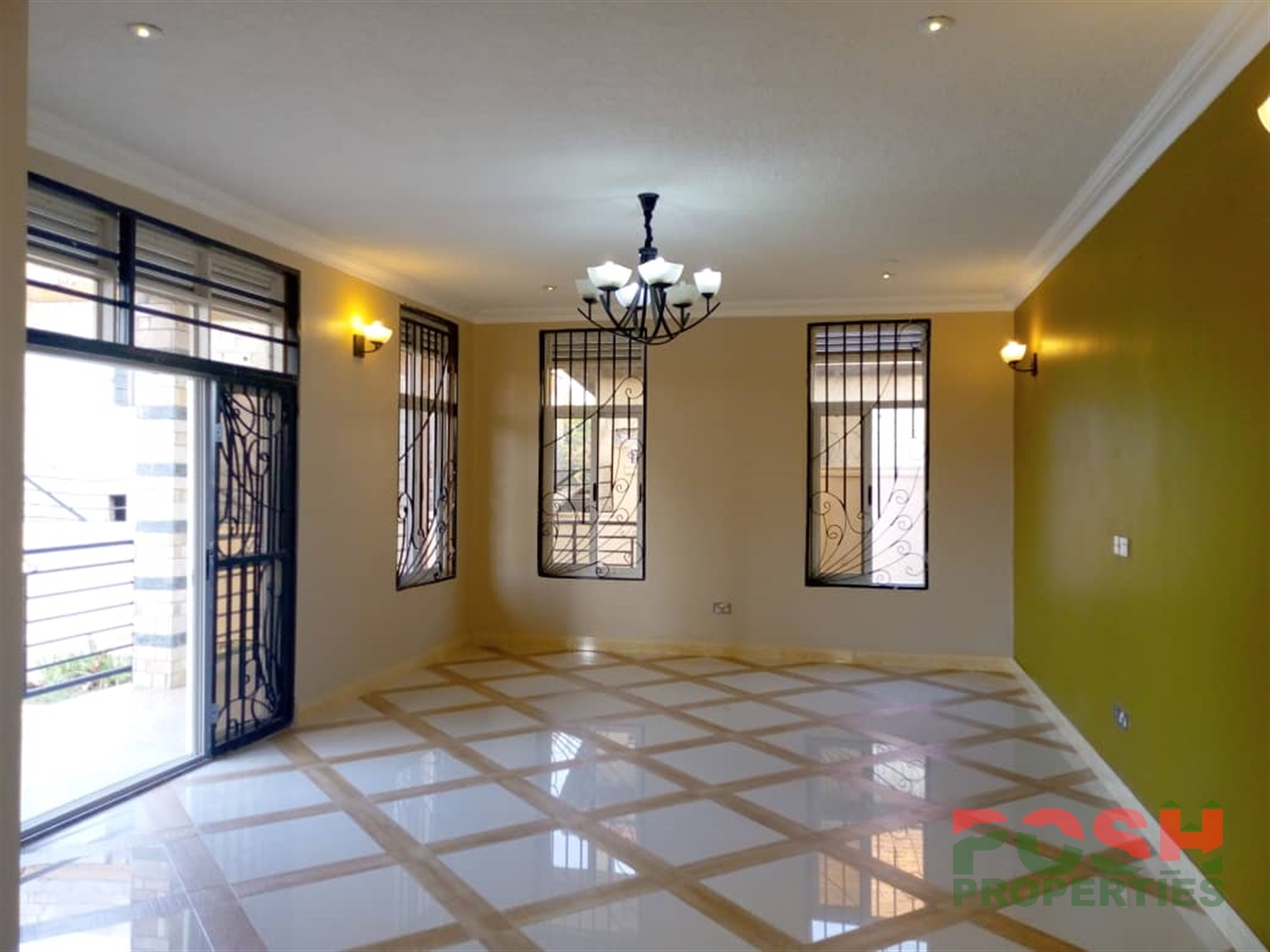 Mansion for sale in Kira Wakiso