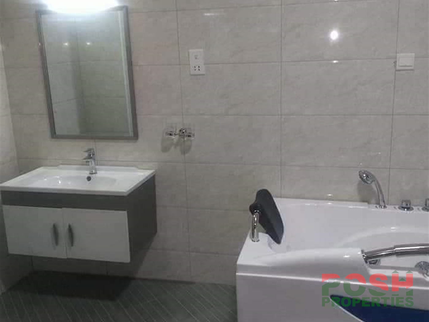 Bathroom (Toilet)