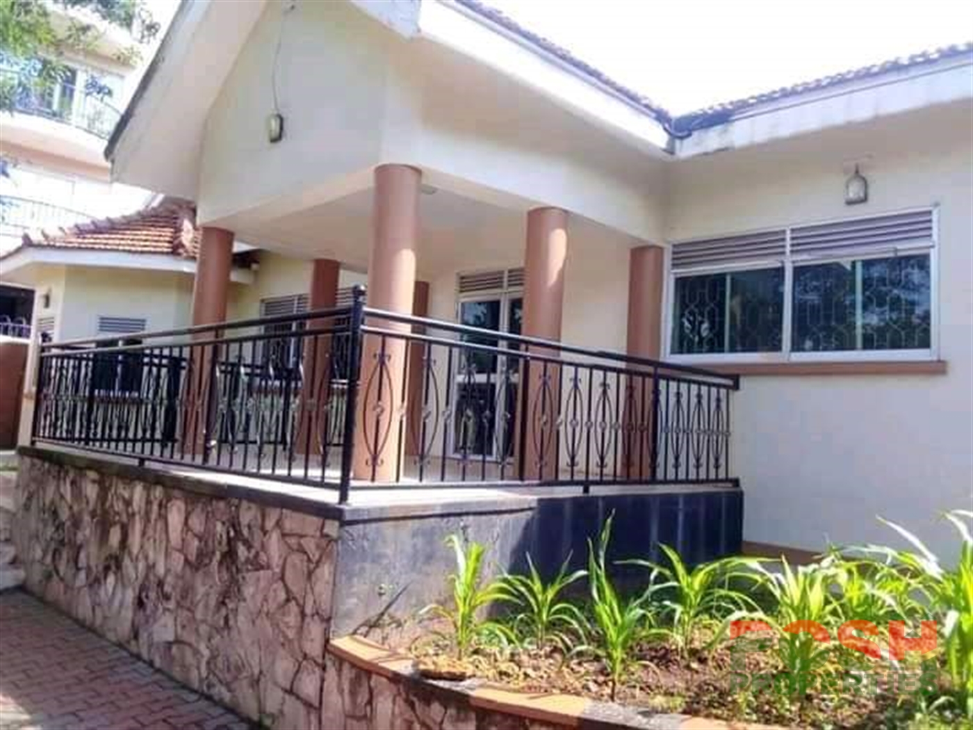 Bungalow for sale in Kololo Kampala