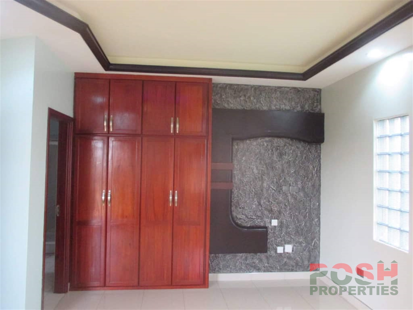 Mansion for sale in Kulambilo Kampala