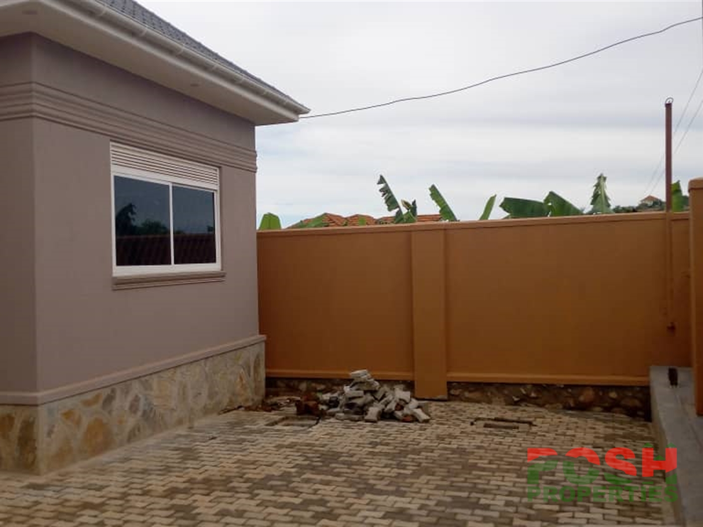 Bungalow for sale in Kitende Wakiso