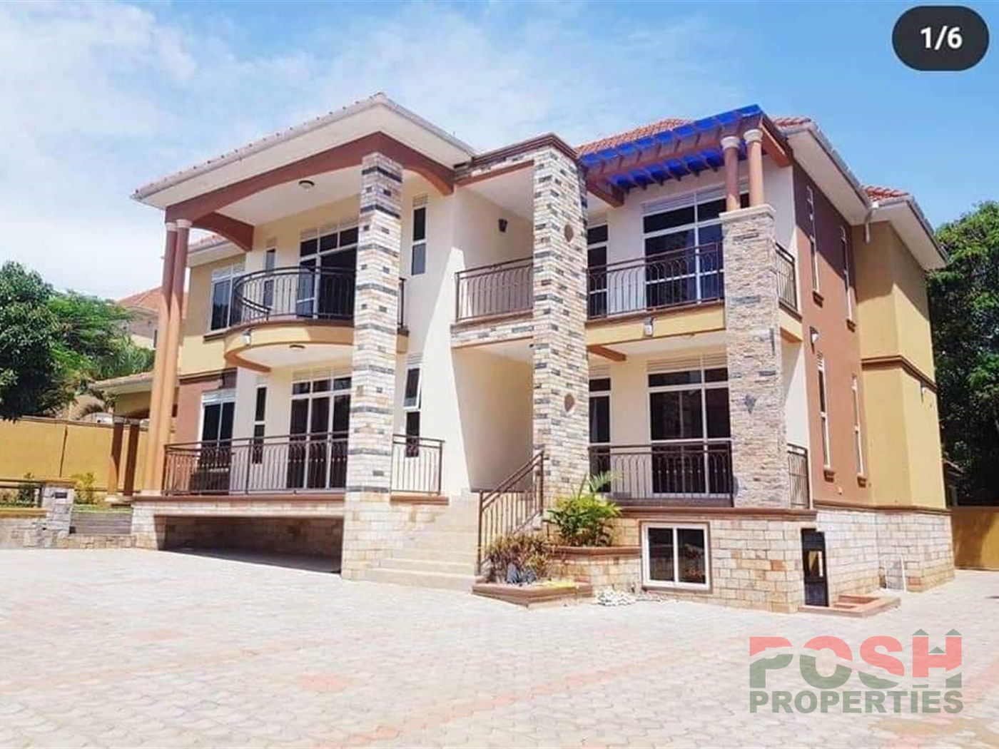 Storeyed house for sale in Munyonyo Kampala