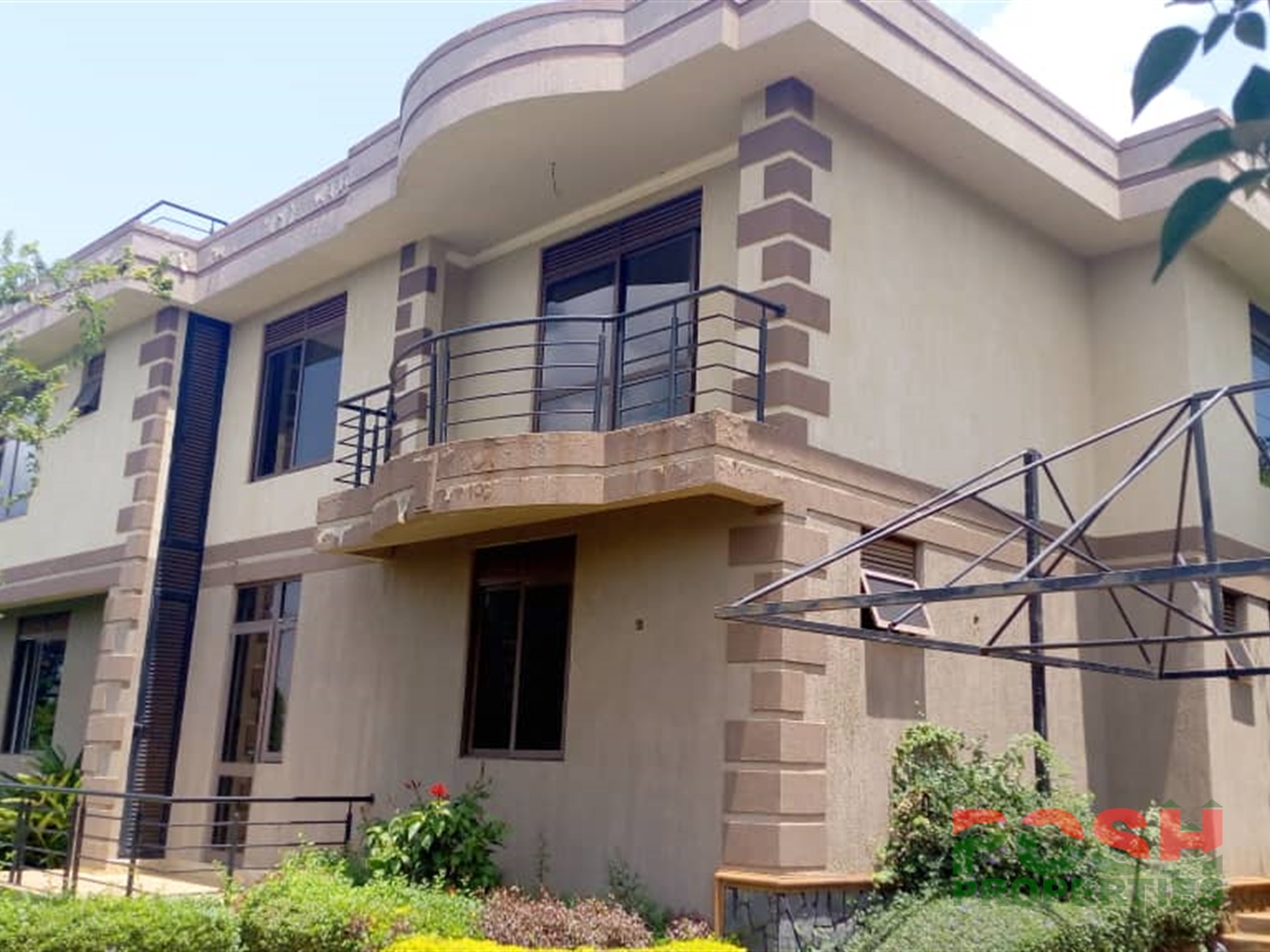 Storeyed house for sale in Bwebajja Wakiso