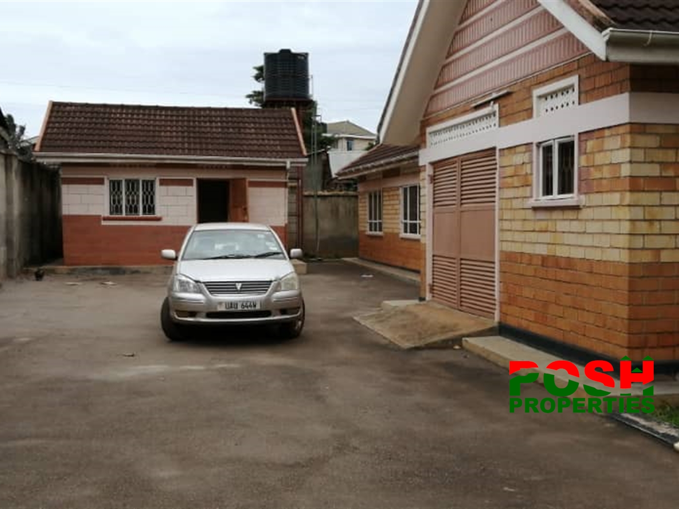 Bungalow for rent in Kansanga Kampala