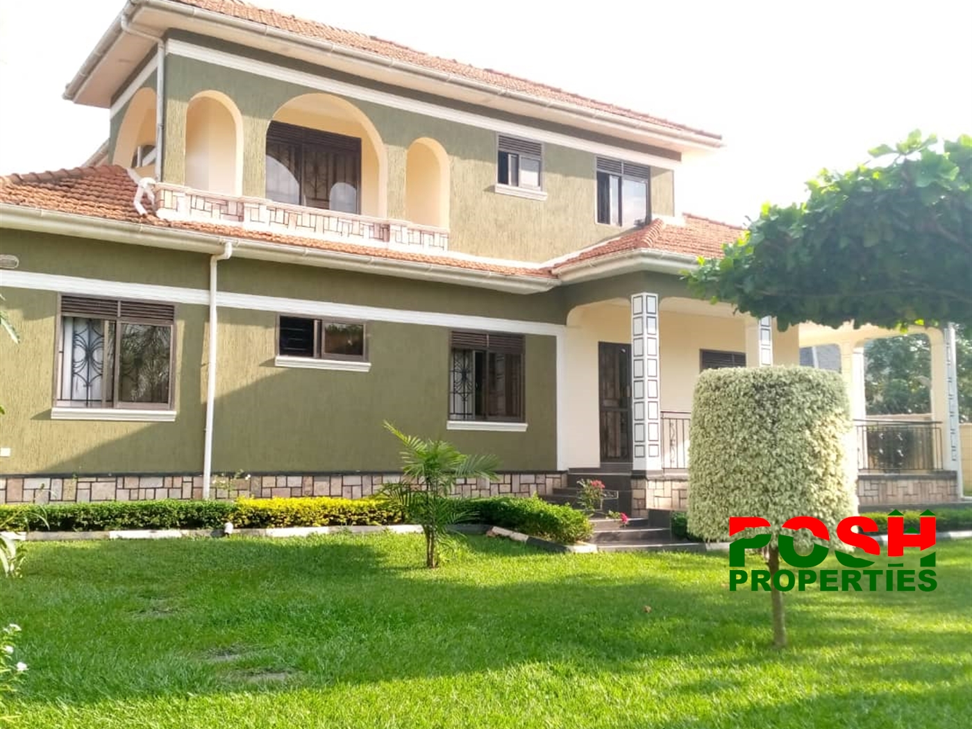 Mansion for sale in Bwebajja Wakiso