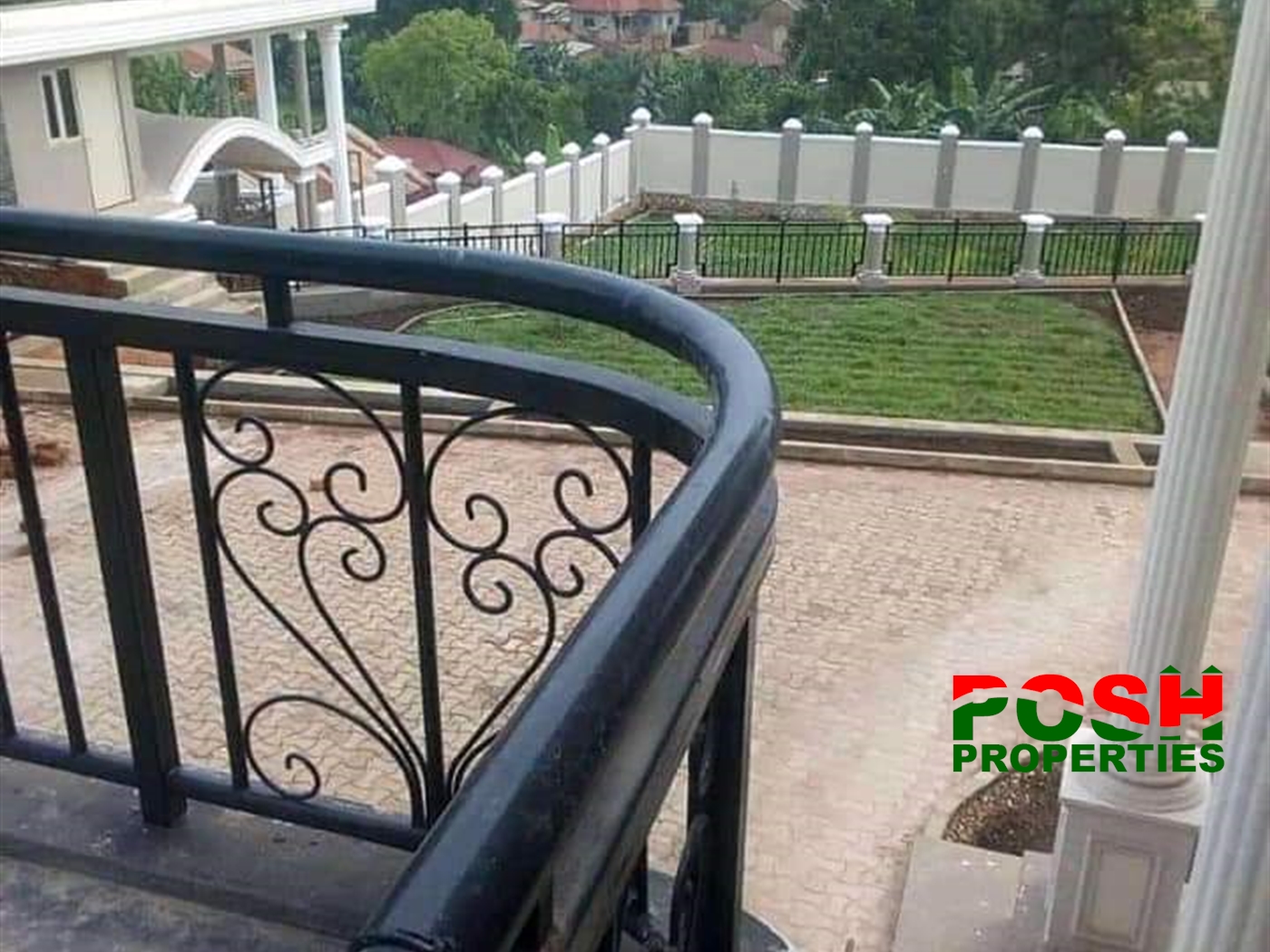 Mansion for sale in Mukono Wakiso