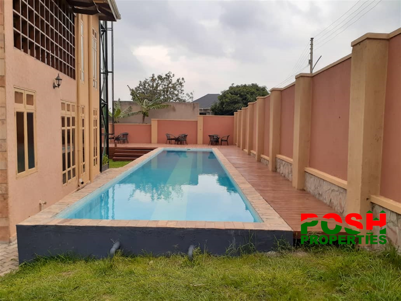 Mansion for sale in Munyonyo Kampala