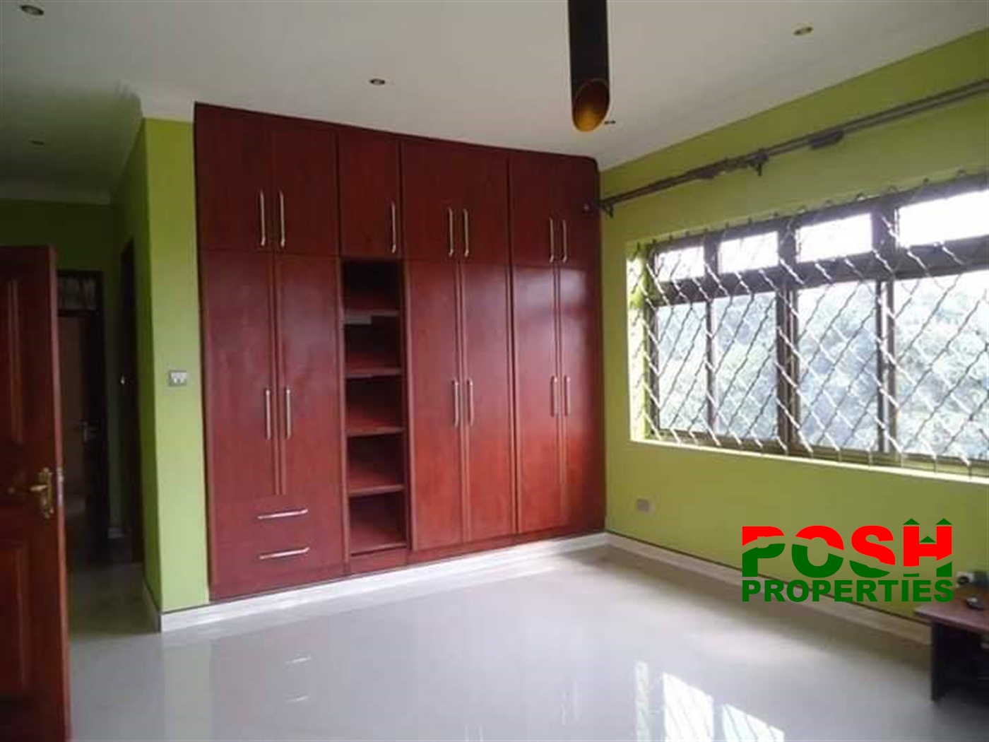 Storeyed house for rent in Kisaasi Kampala