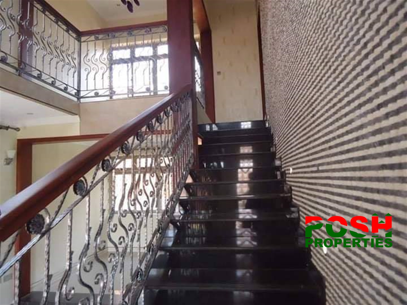 Storeyed house for rent in Kisaasi Kampala