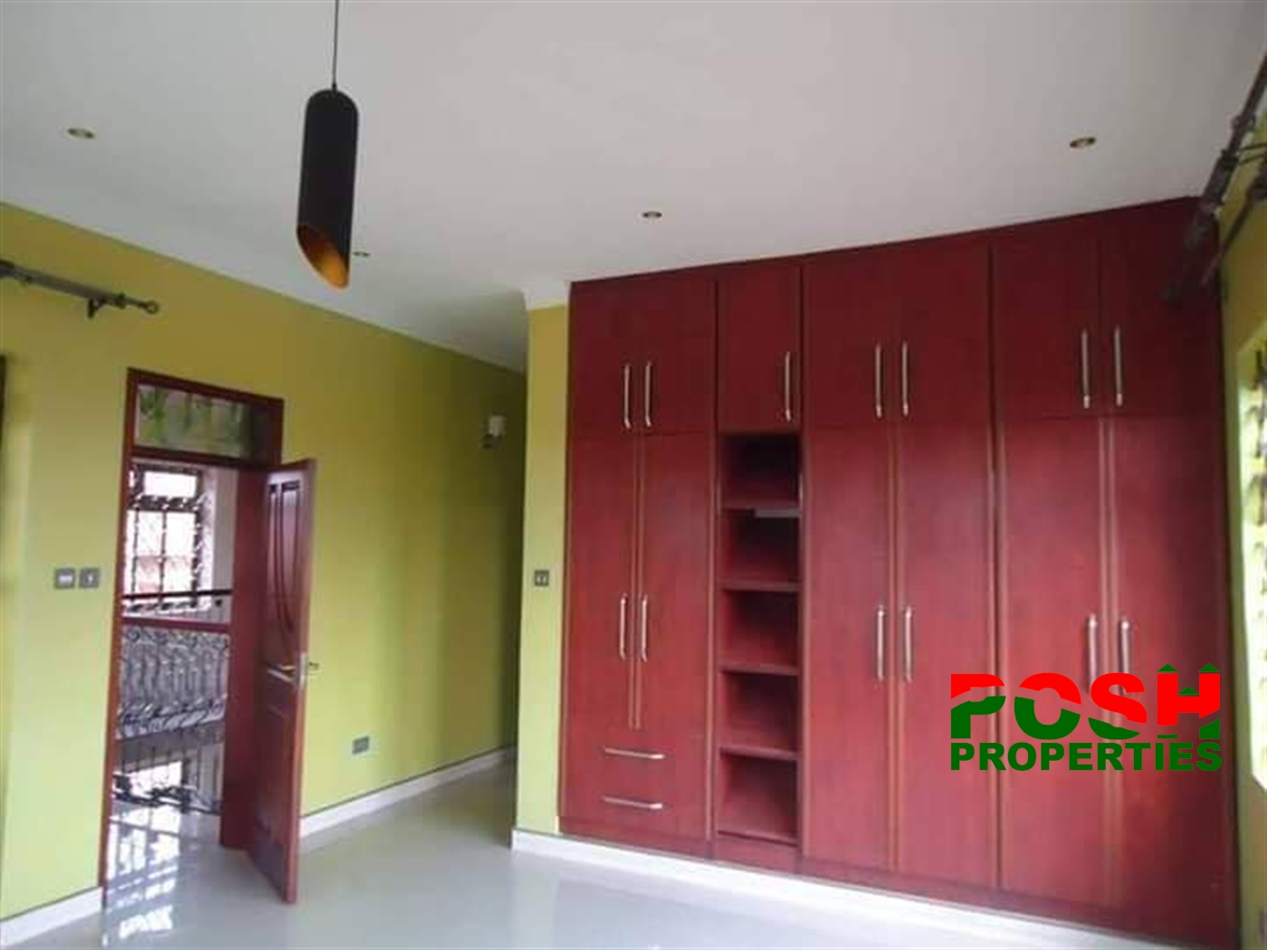 Storeyed house for rent in Kisaasi Kampala