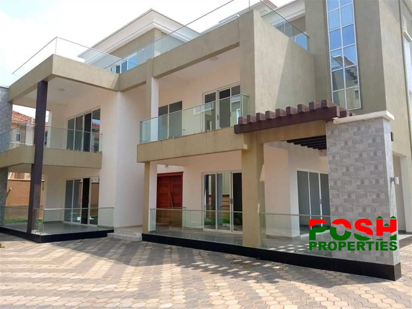 Storeyed house for sale in Munyonyo Kampala