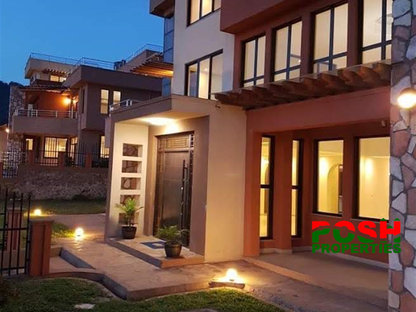 Mansion for sale in Munyonyo Wakiso