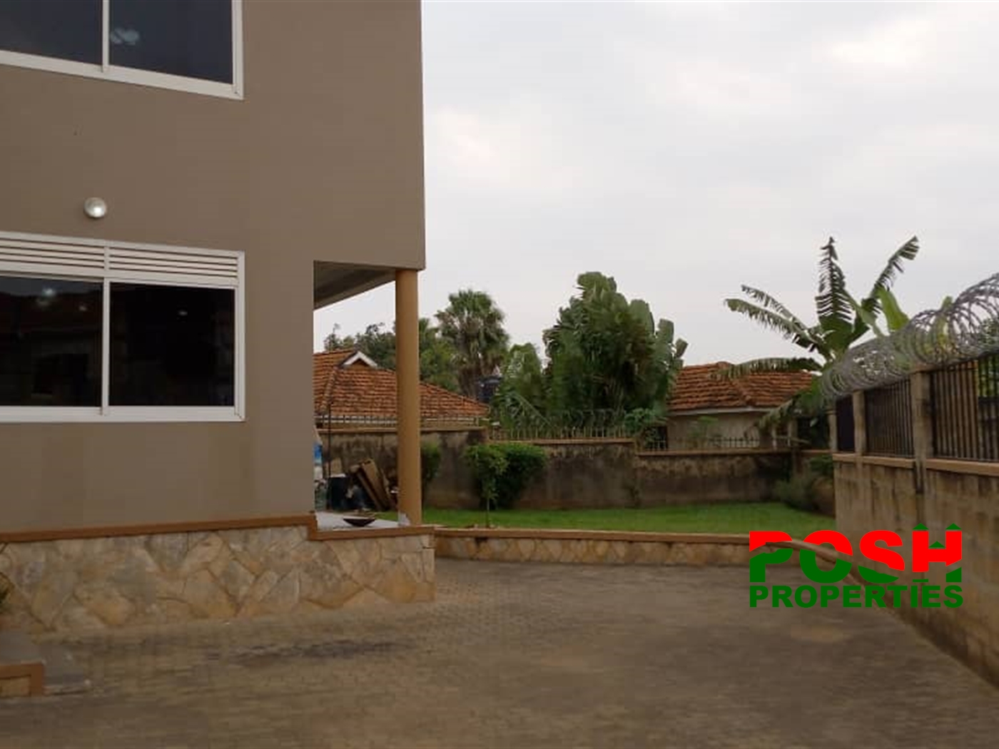 Storeyed house for rent in Naalya Wakiso