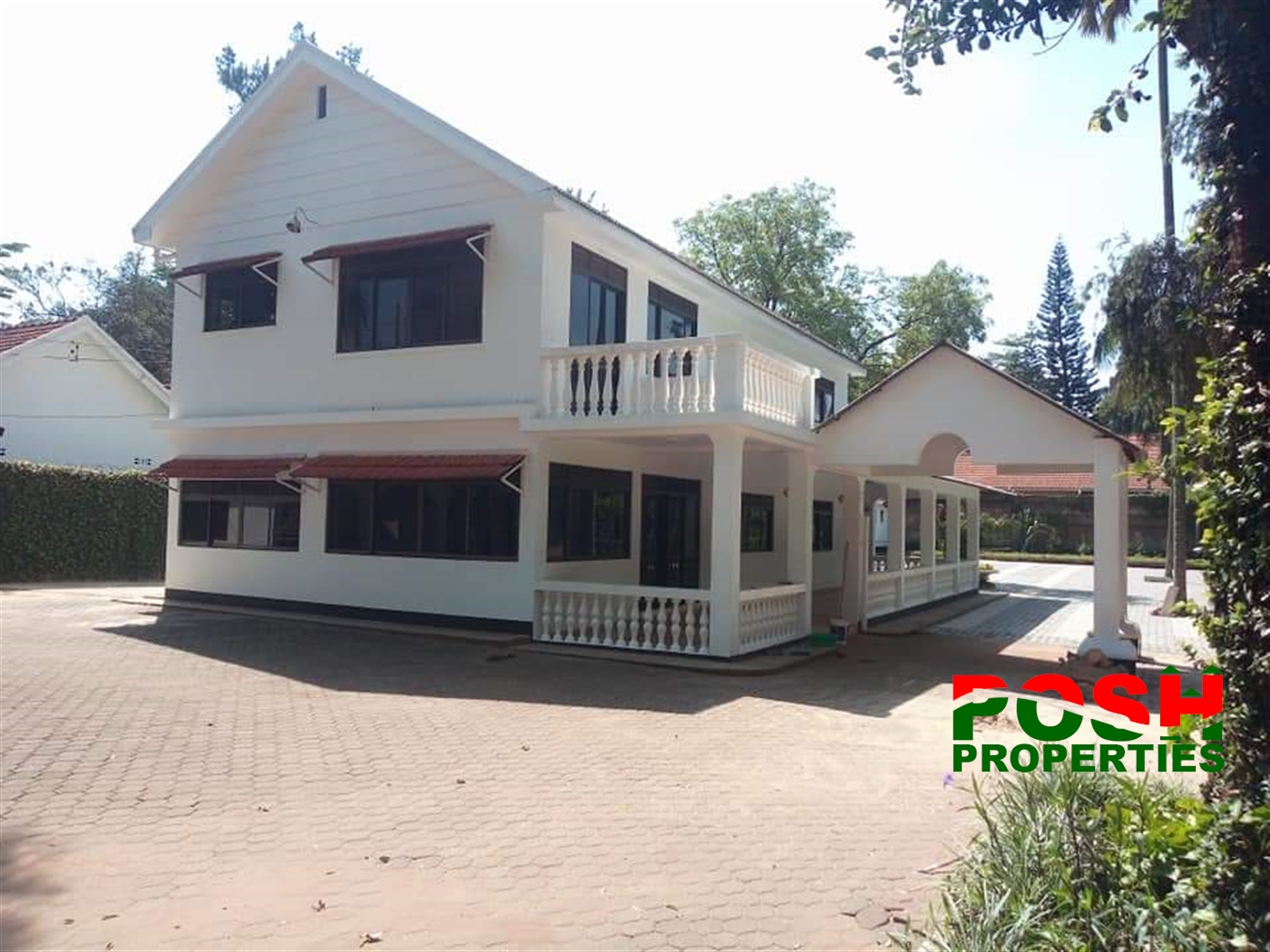 Mansion for rent in Bugoloobi Kampala