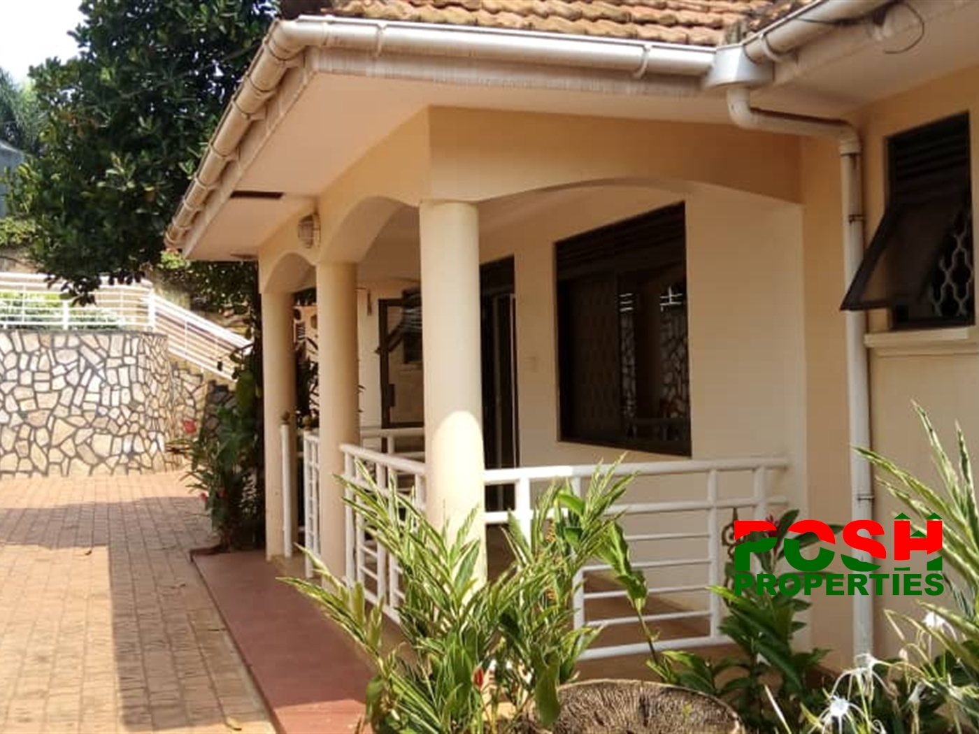 Mansion for rent in Kololo Kampala