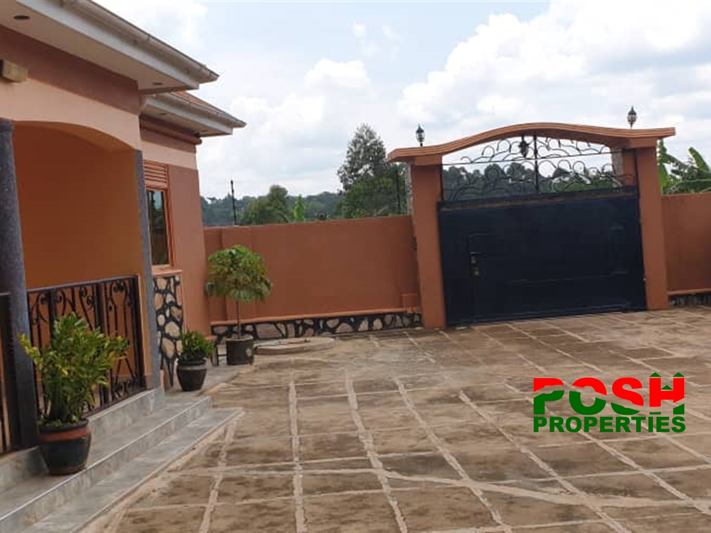 Bungalow for sale in Wakisotowncenter Wakiso