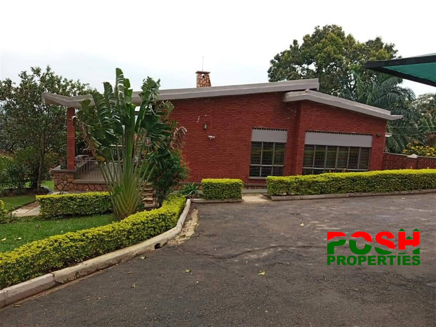 Storeyed house for rent in Mbuya Kampala