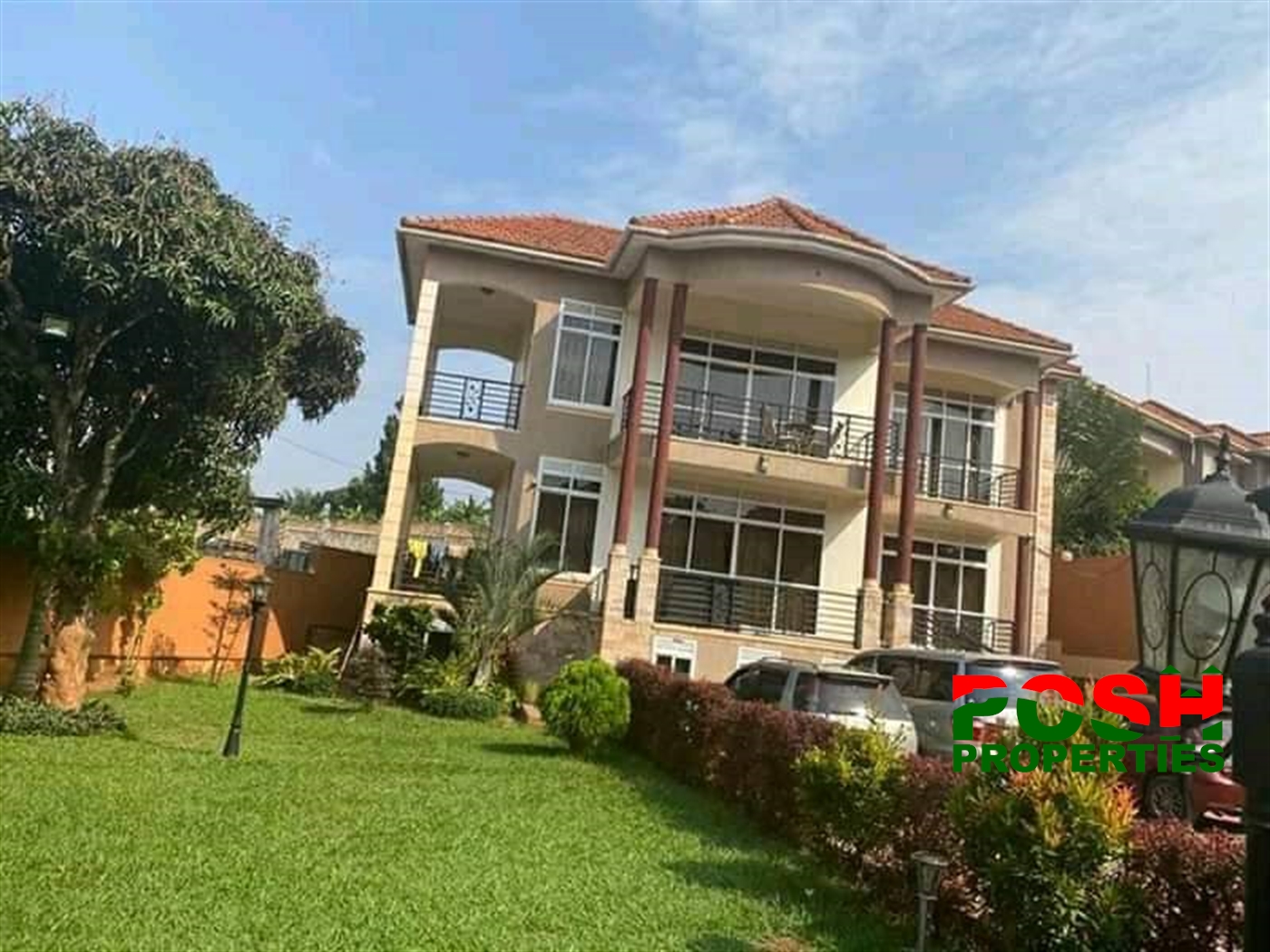 Storeyed house for sale in Munyonyo Kampala