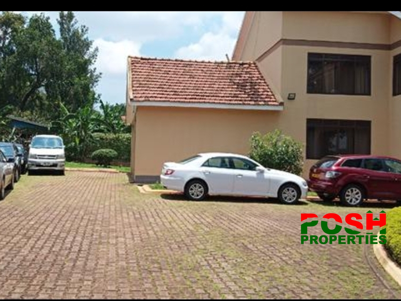 Storeyed house for rent in Bugoloobi Kampala