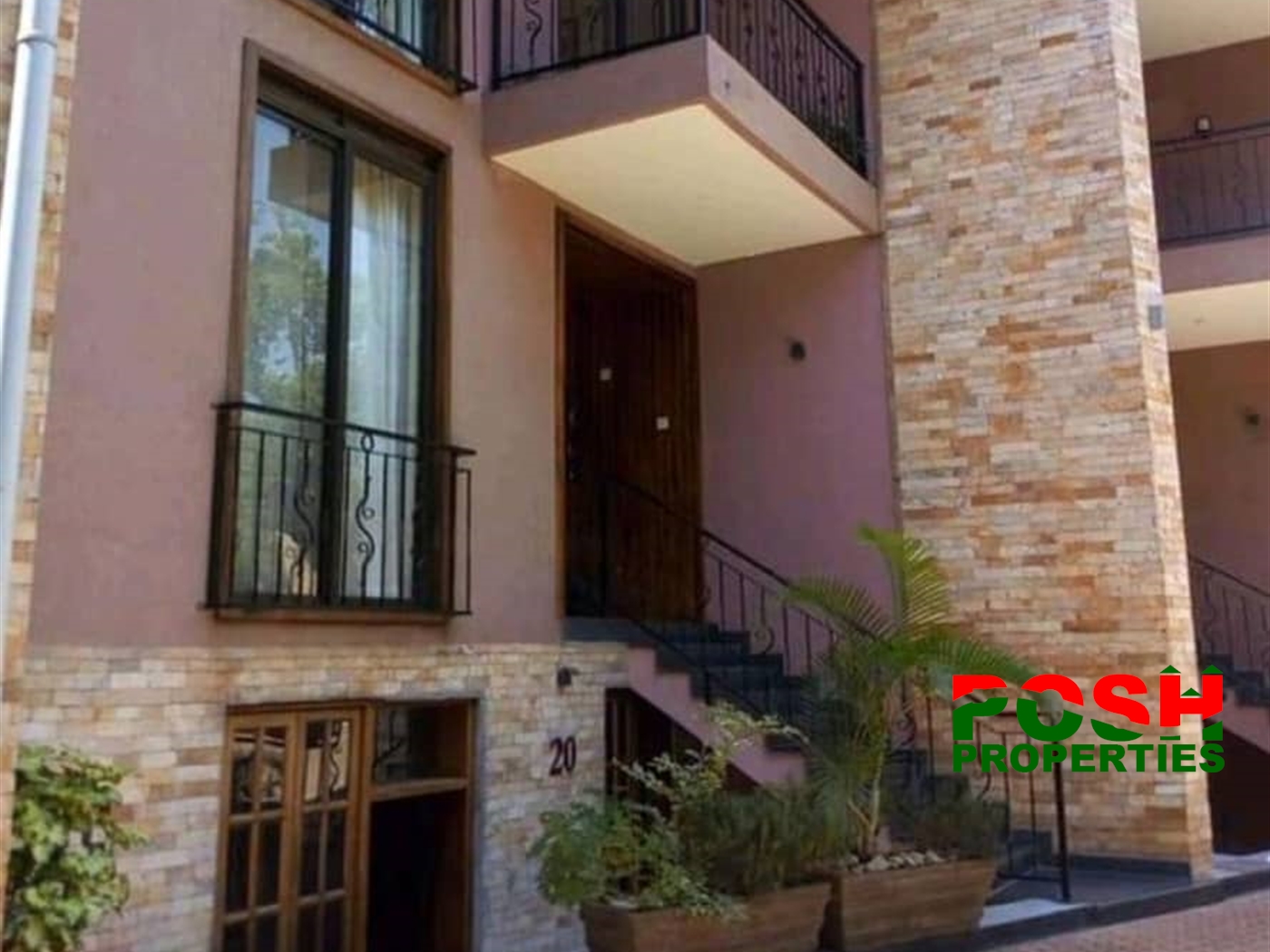 Town House for rent in Kololo Kampala