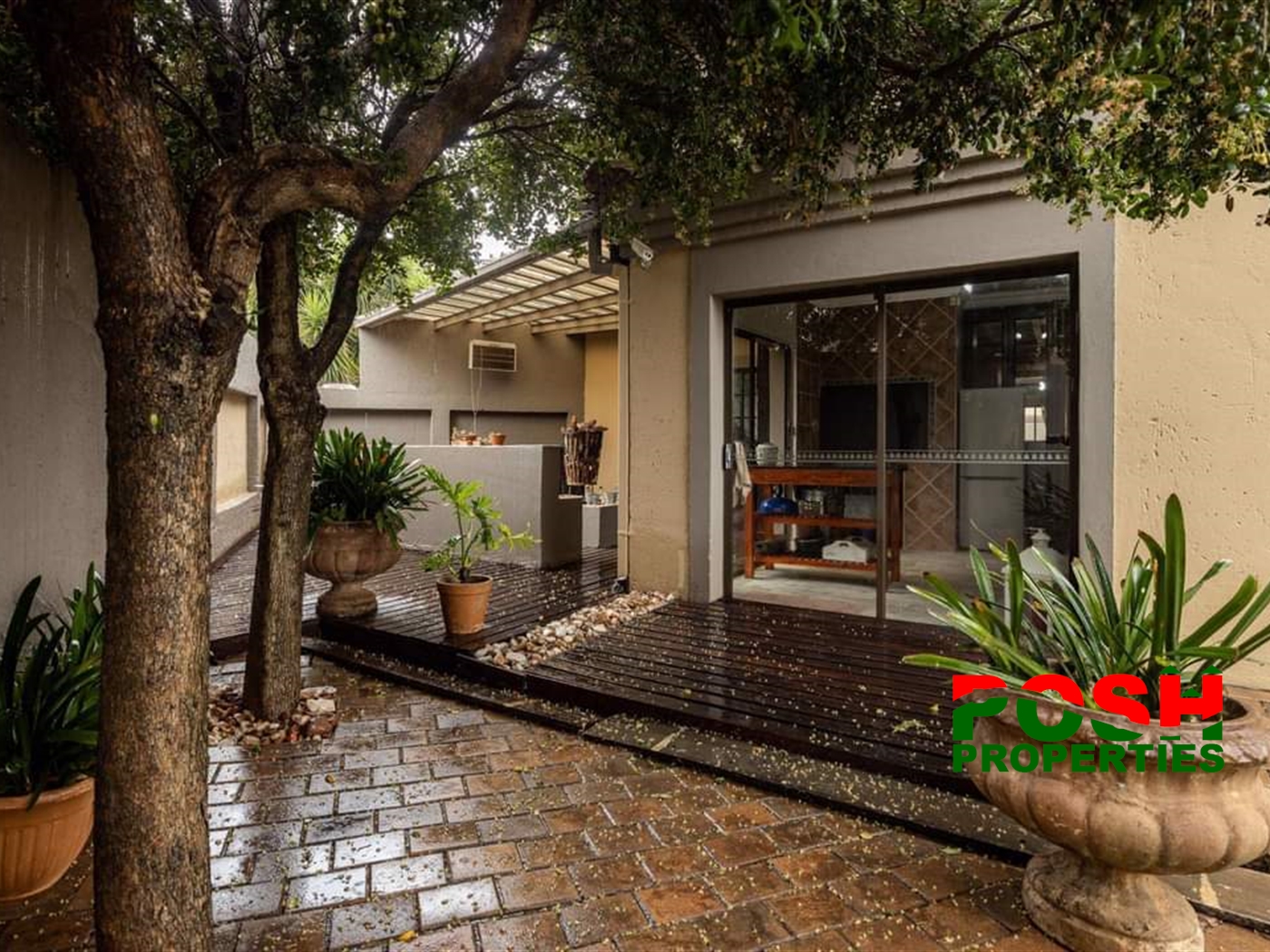 Town House for sale in SouthAfrica International