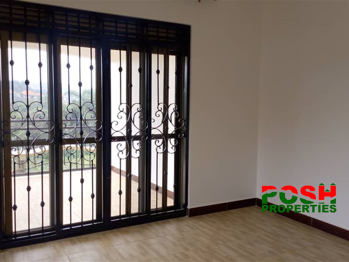 Storeyed house for rent in Bwebajja Wakiso