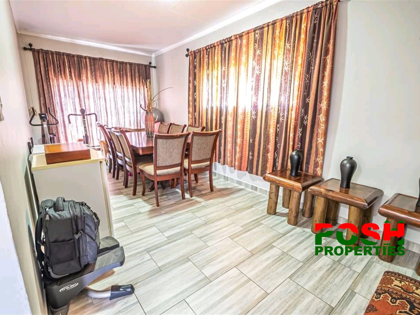 Town House for sale in SouthAfrica International