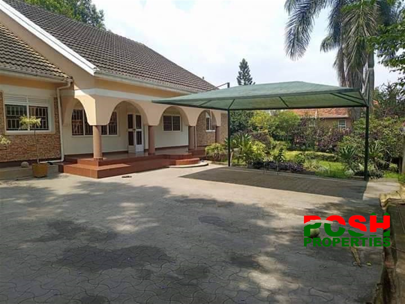 Bungalow for sale in Muyenga Kampala