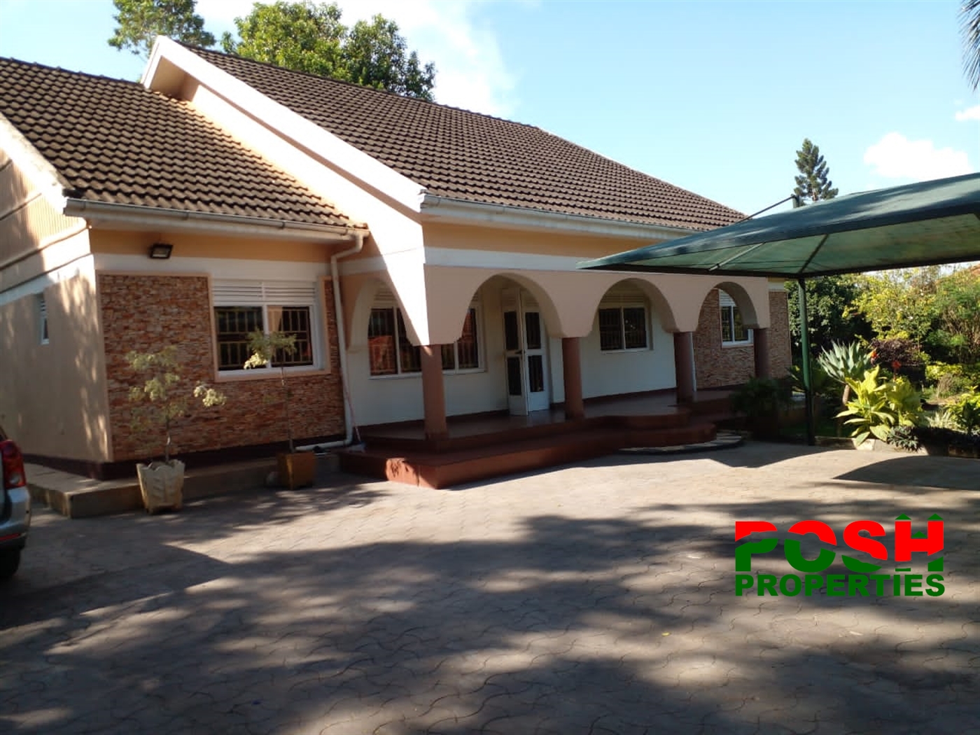 Bungalow for sale in Muyenga Kampala