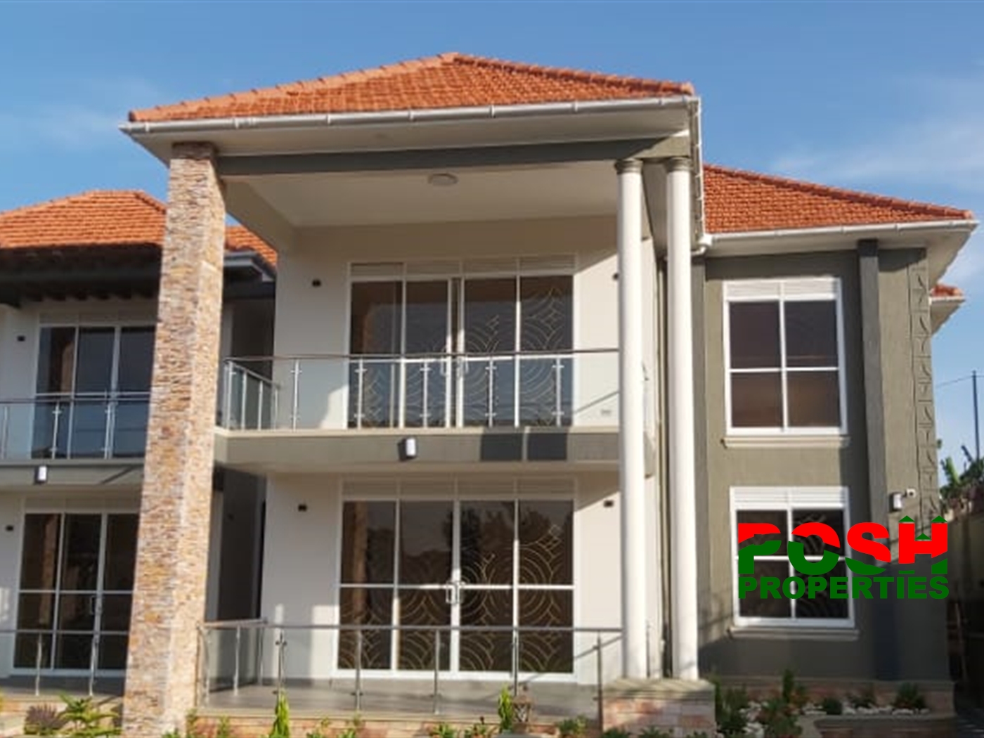 Mansion for sale in Kitende Wakiso