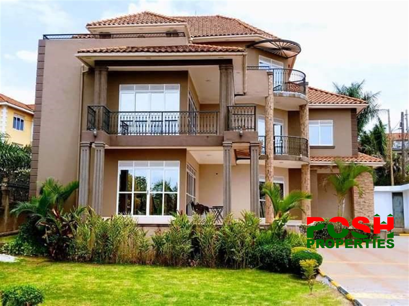 Mansion for sale in Kiwaatule Kampala