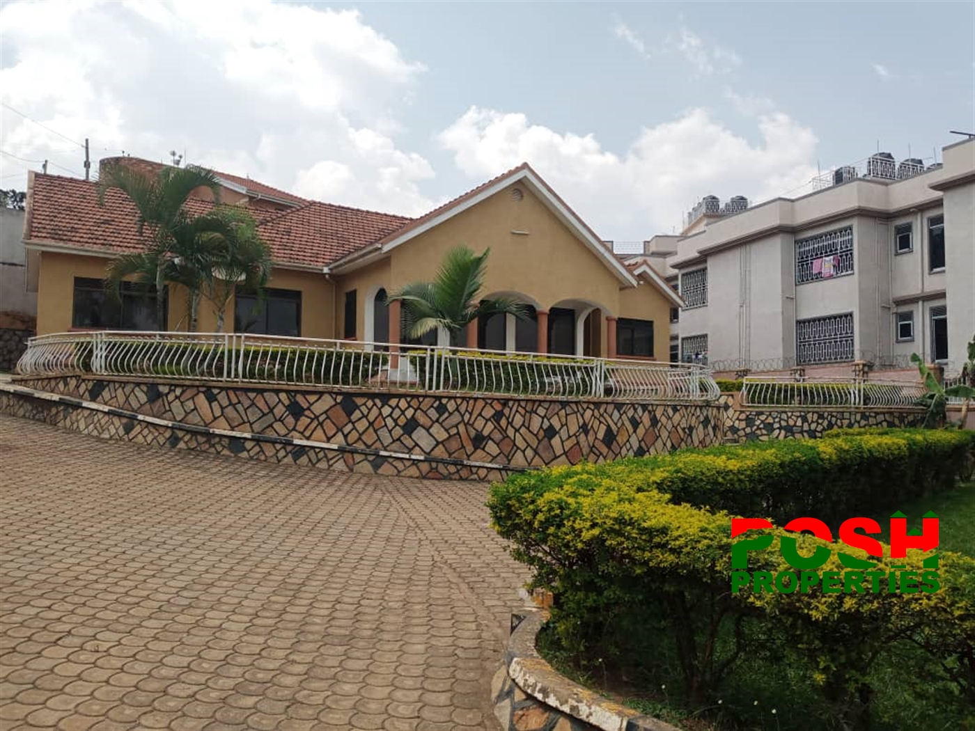 Bungalow for rent in Muyenga Kampala