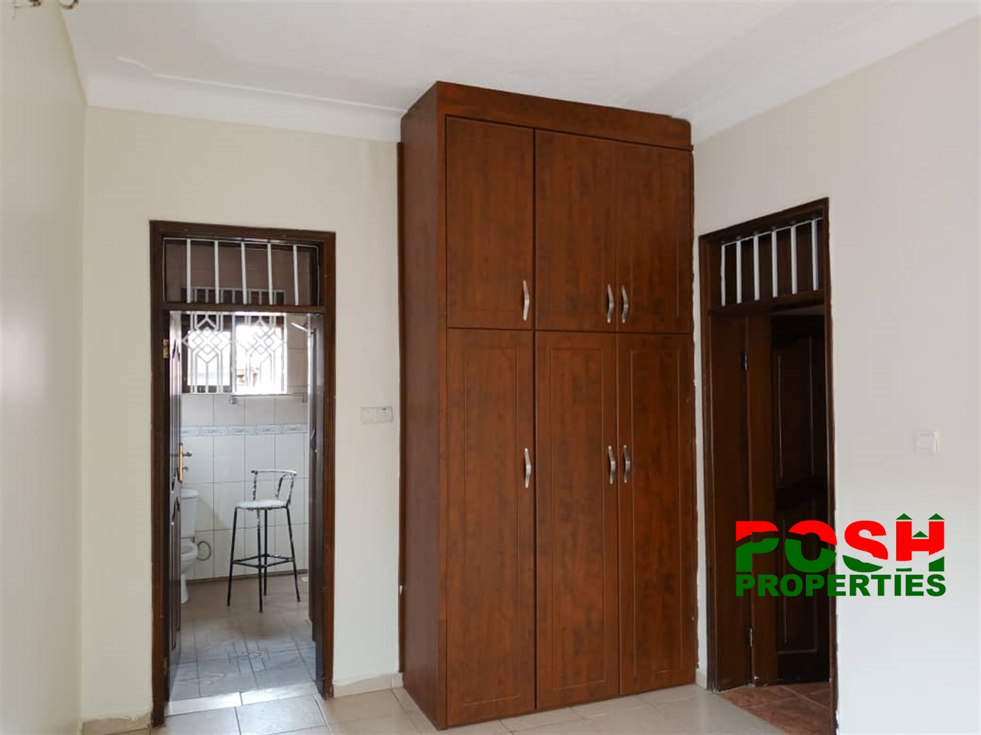 Bungalow for rent in Kiwaatule Kampala