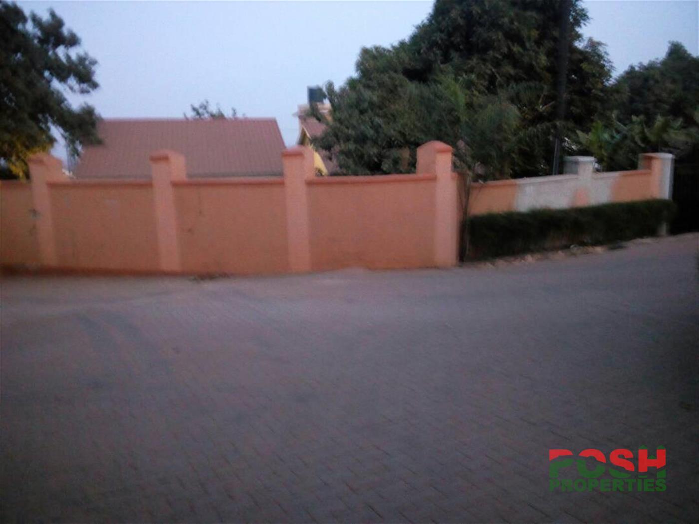 Storeyed house for rent in Kisaasi Kampala