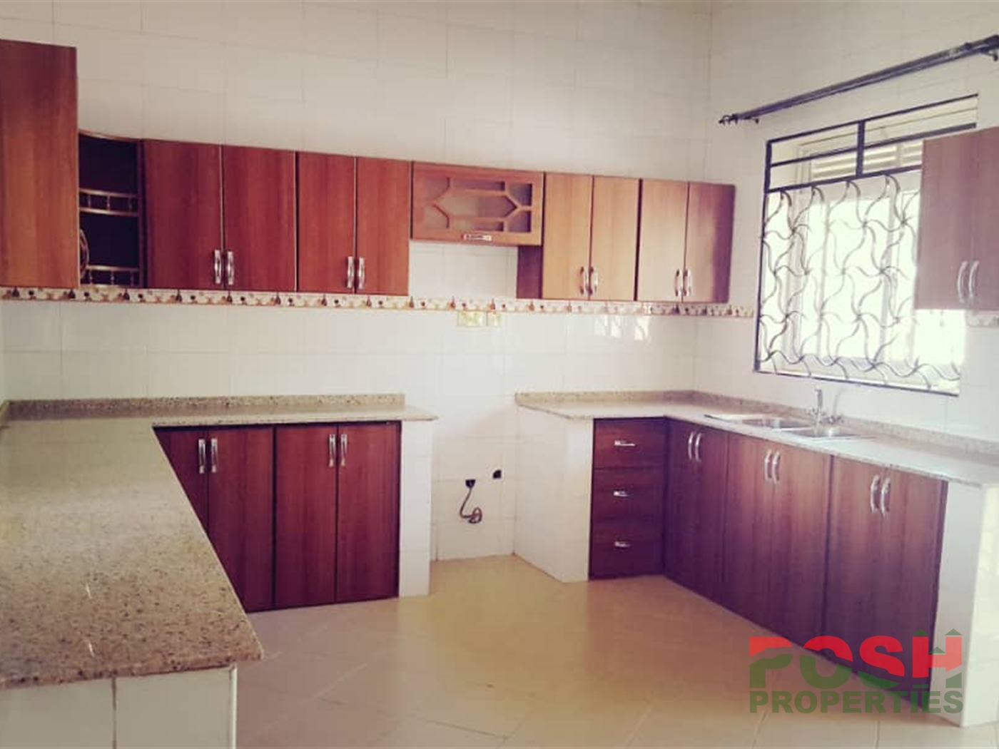 Mansion for sale in Gayaza Wakiso