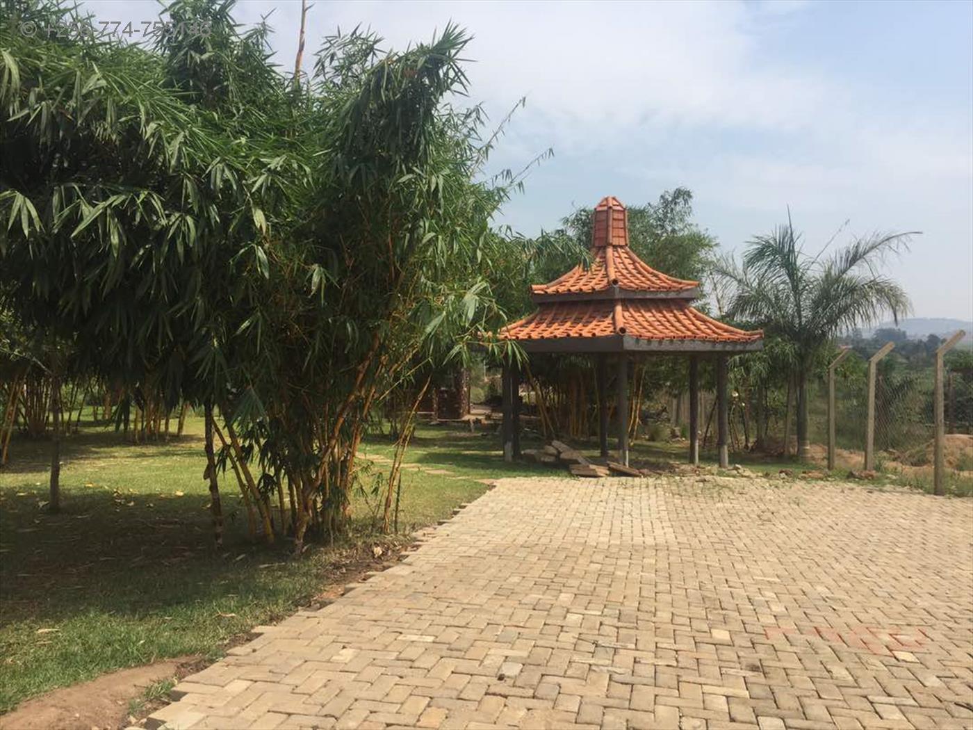 Bungalow for sale in Lutembe Wakiso