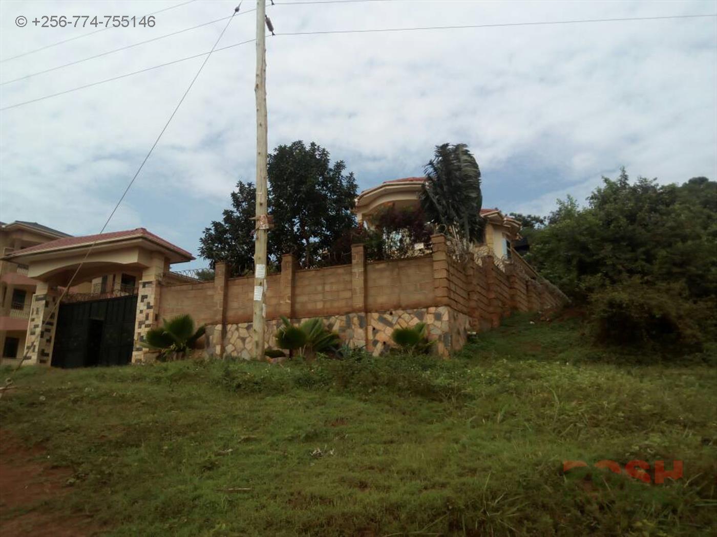 Mansion for sale in Seguku Wakiso