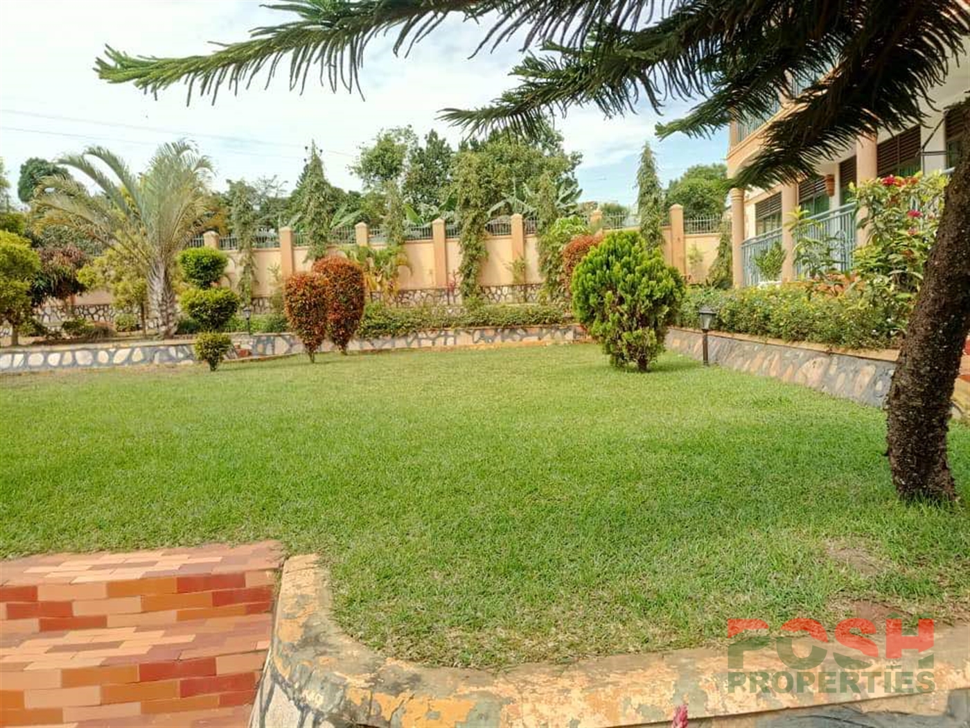 Mansion for sale in Kyengela Kampala