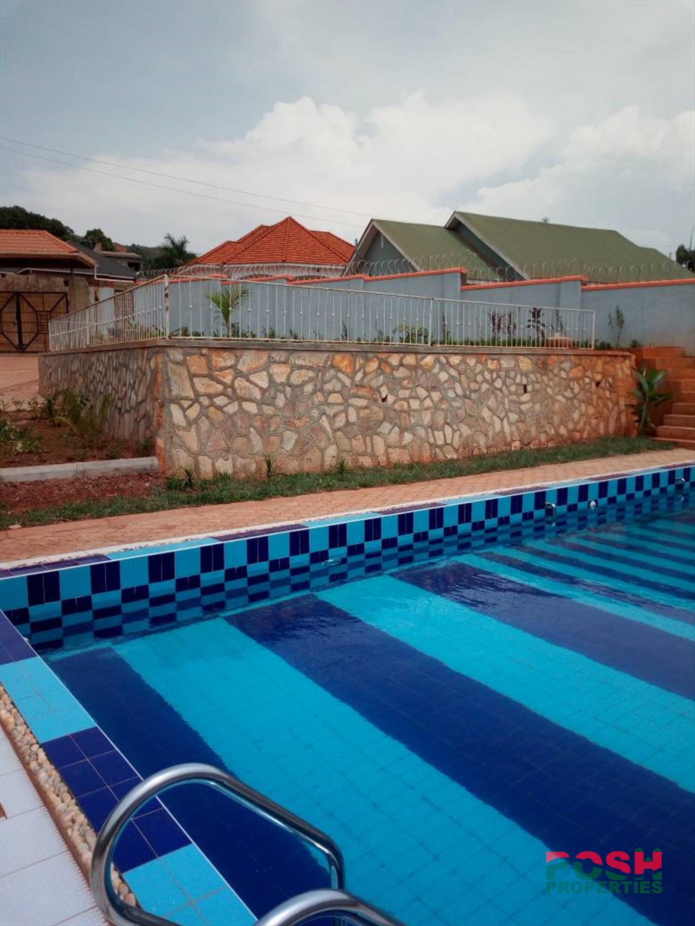 Bungalow for sale in Seguku Wakiso