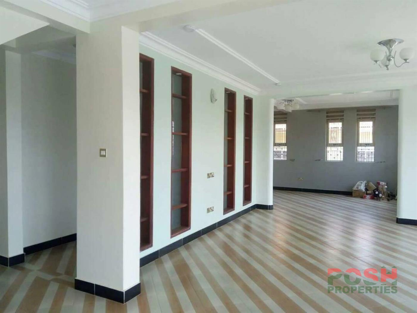 Mansion for sale in Kira Wakiso