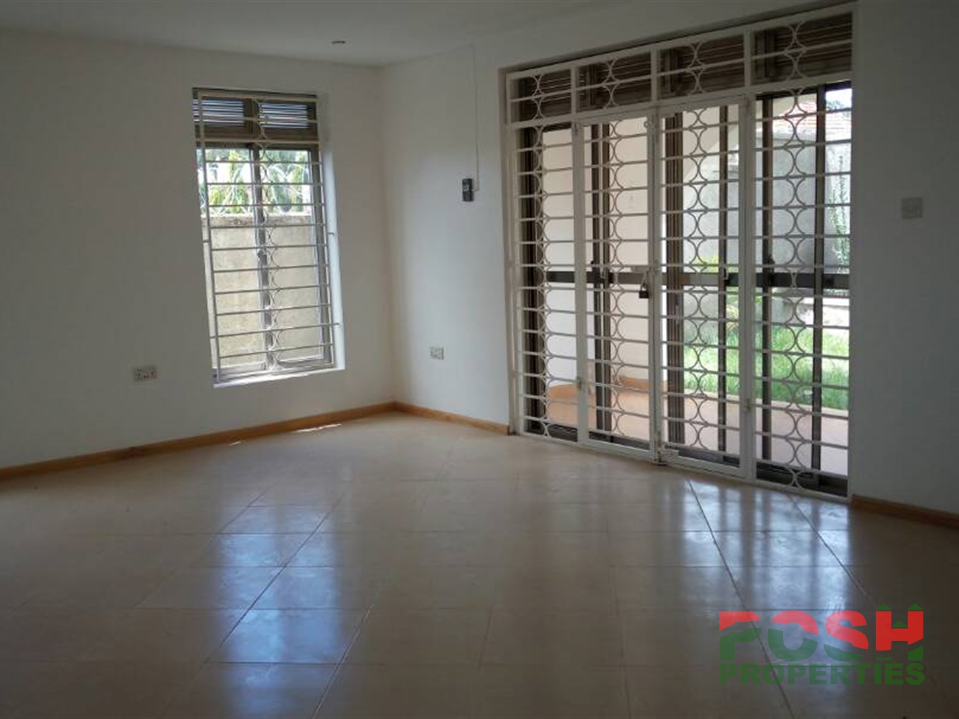 Mansion for rent in Kira Wakiso